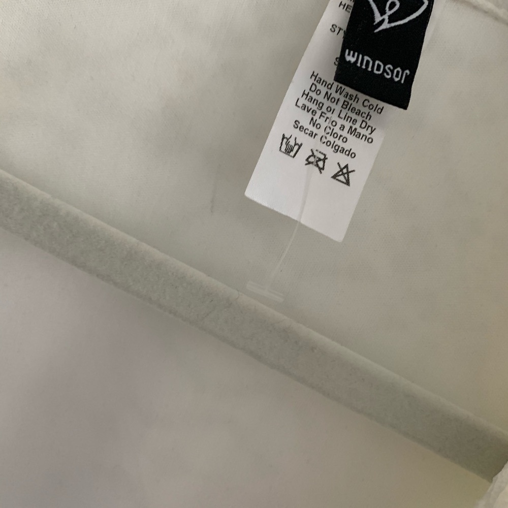 Lacy white coat - Picture 3 of 3